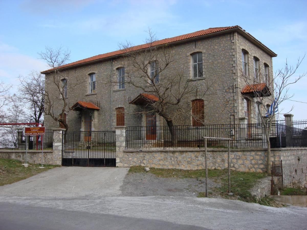 فندق Ξενωνασ Σελινουντα Kosmás المظهر الخارجي الصورة